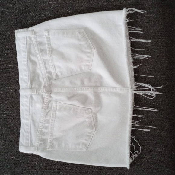 🤍J Brand🤍 - White Estella Bonny Mid-Rise Mini Skirt - Picture 4 of 16